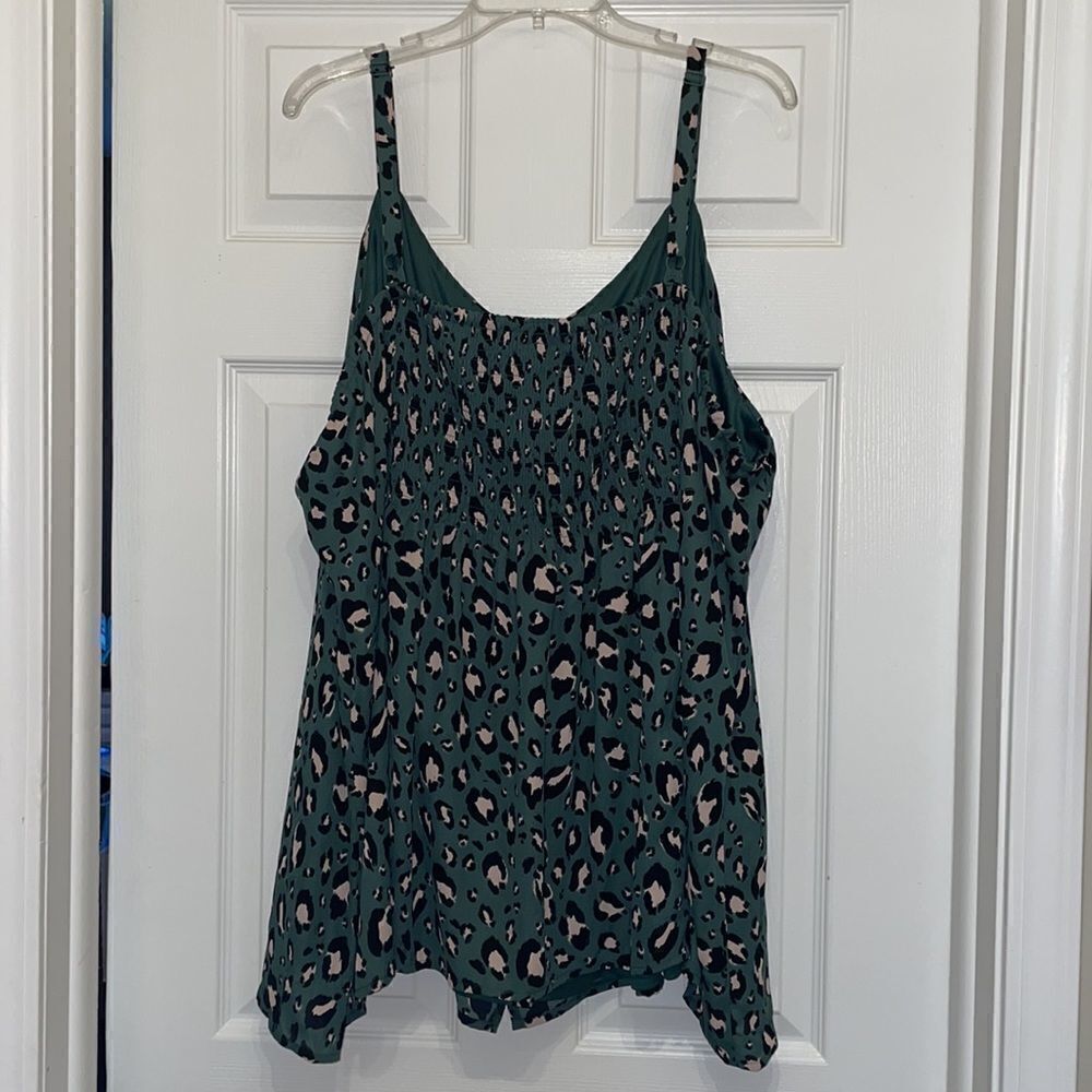 Torrid Green Leopard Print Georgette Button-Front Cami - Picture 7 of 10